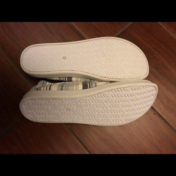 Striped fashion shoes - Picture 2 of 3